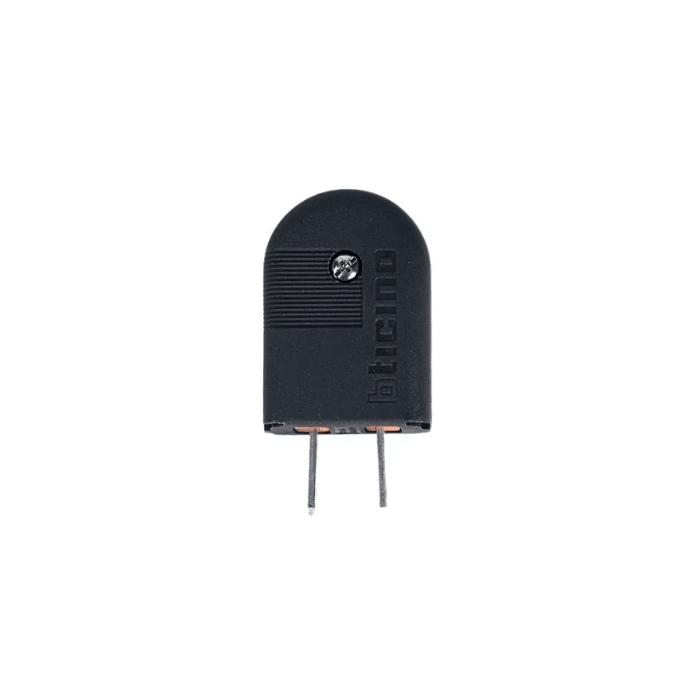 ENCHUFE PLANO 15A REVERSIBLE BTICINO2