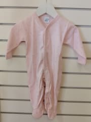 ENTERITO BROCHE HUELLA ROSADA