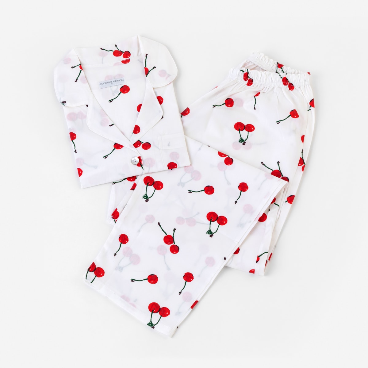 PIJAMA CLÁSICO ABOTONADO CEREZAS1