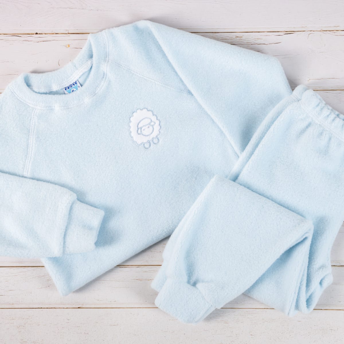 PIJAMA CORDERITO CELESTE1