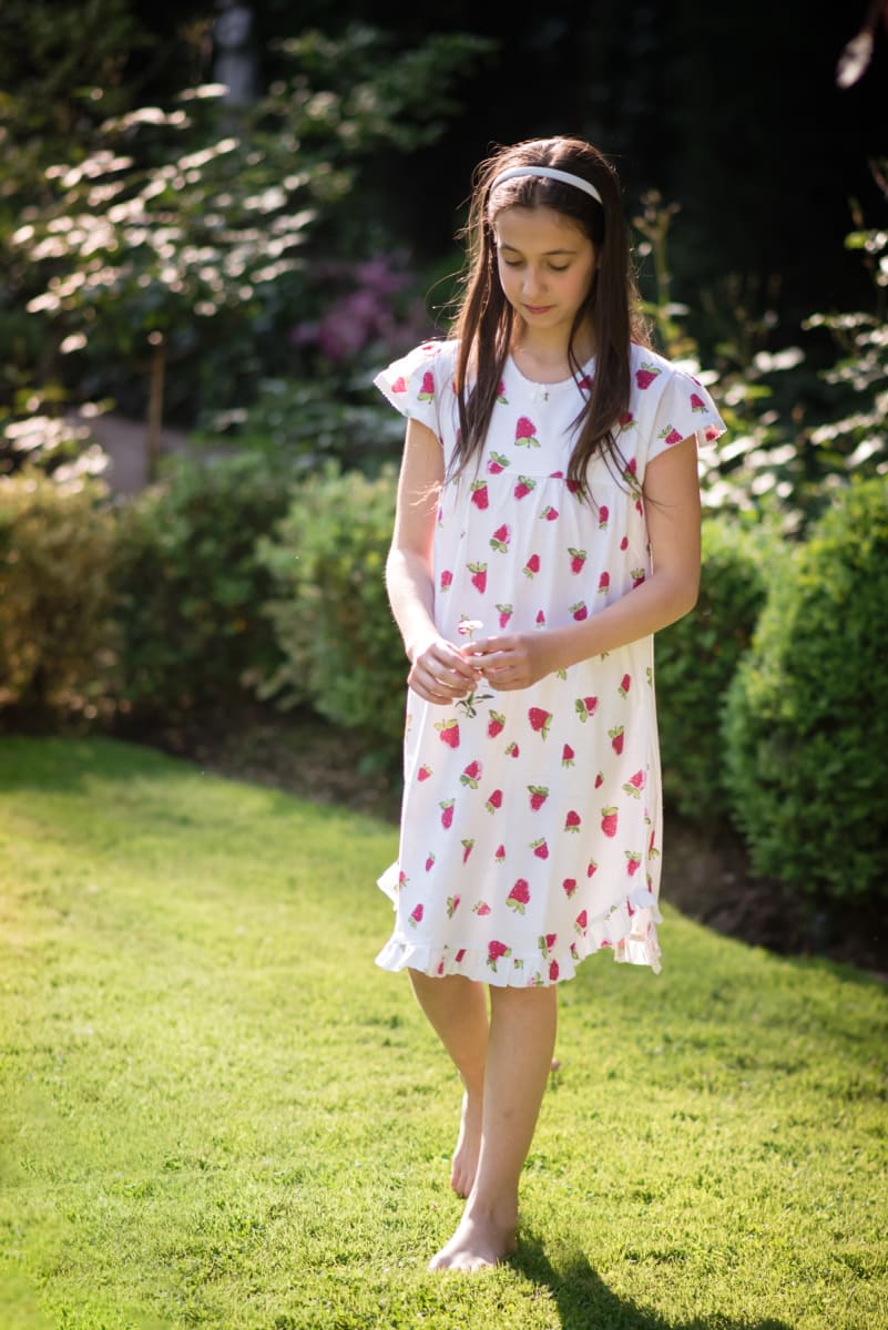 CAMISA DORMIR NIÑITAS FRUTILLA1