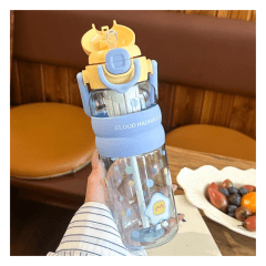Tomatodo de Plastico Azul con capacidad de 750 ML