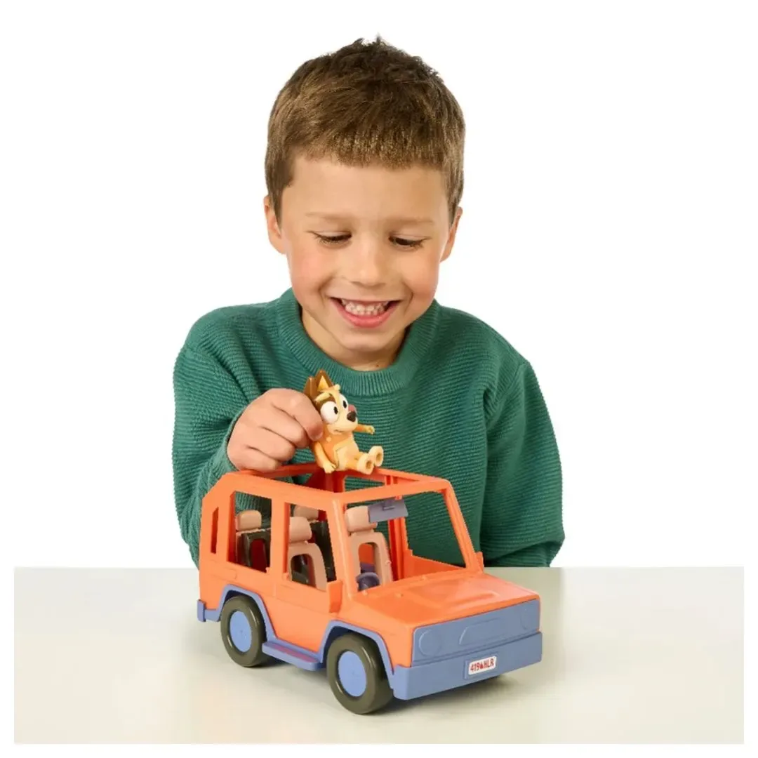Bluey Vehiculo Familiar con Figura Bingo5