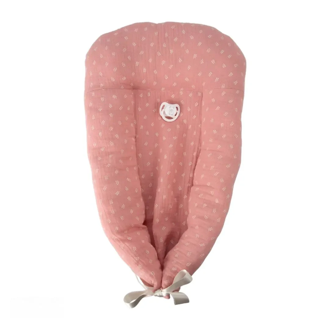 Muñeca Arias de Peso Elegance Andie Rosa 40 cm - Con Cojín y Chupete4
