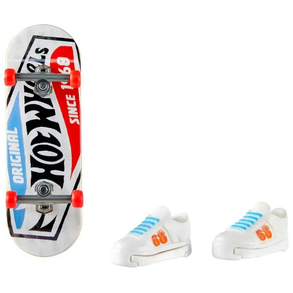 Hot Wheels Patineta + tenis Surtido4