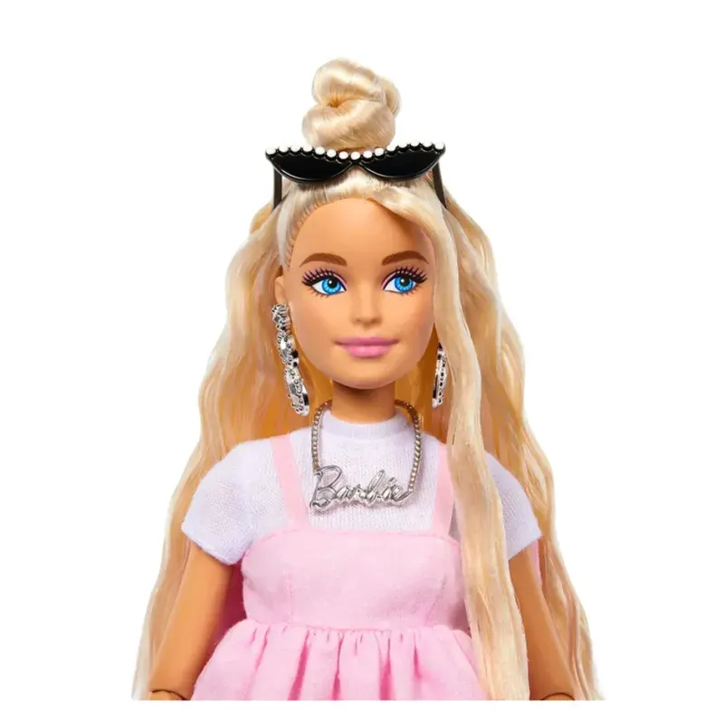 Muñeca Barbie Deluxe Vestido Rosa4