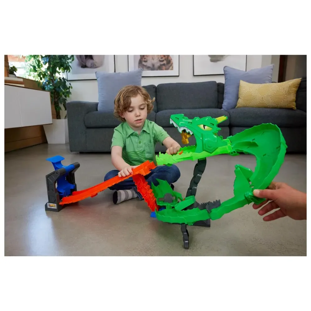 Hot Wheels Monster Trucks Pista Destrucción del Dragón4