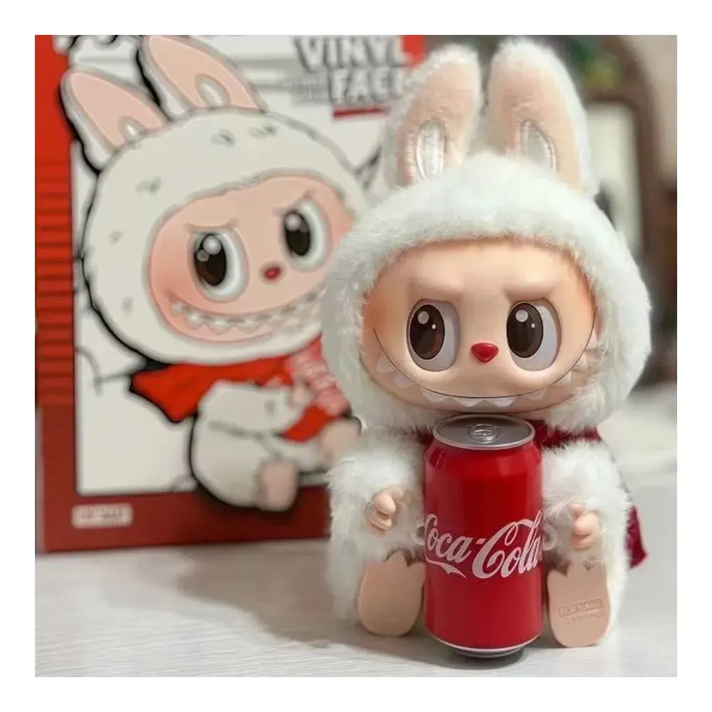 Labubu Muñeco Dupe Coca Cola A1 de Alta Calidad Replica4
