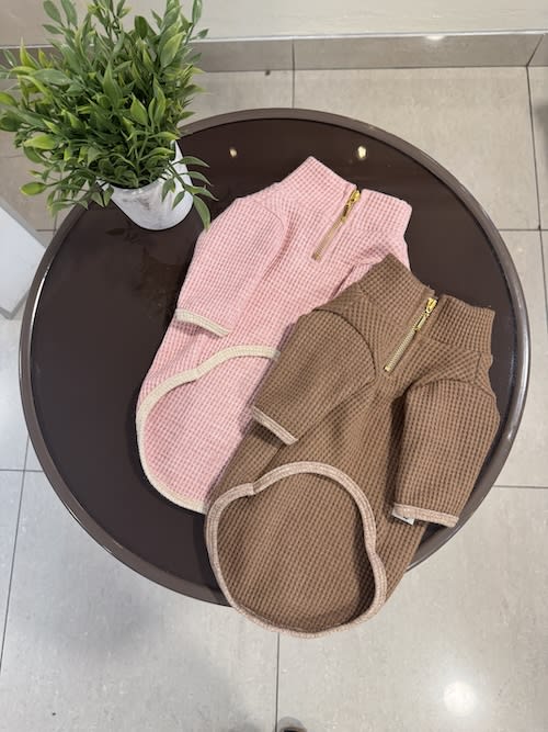 Sweater Waffle Café2
