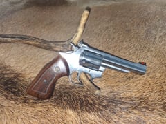 REVOLVER AMADEO ROSSI .22LR (M518) 4