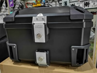 CAJUELA DE ABS 50 LT TORTUNEITOR   2 CHAPAS -BK1