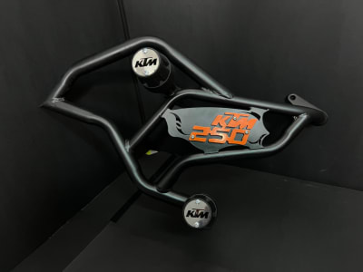 SLIDER DE LUJO KTM DUKE250 2024 / 25 DOBLE TOPE -HM1