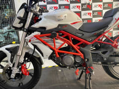 SLIDER BENELLI 150i ROJO DOBLE TOPE -KN