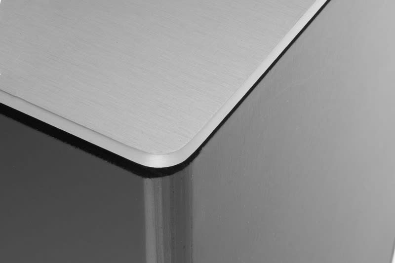 PARLANTE RECTANGULAR SOBLREPUESTO NEGRO GRANDE5