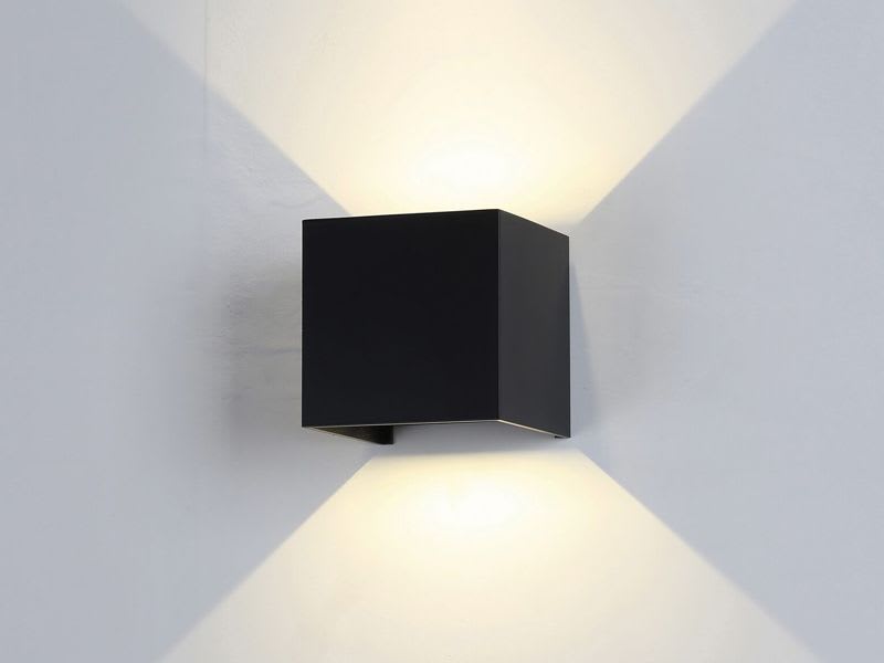 APLIQUE LED BIDIRECCIONAL CUADRADO NEGRO 2*3W 3000K1