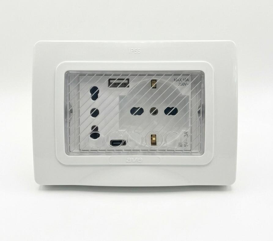 PLACA IP55 BLANCA CON MULTITOMA1