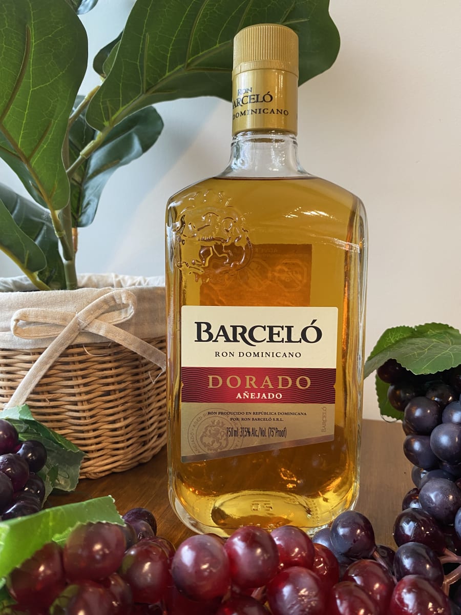 Ron Barcelo Dorado 700cc1