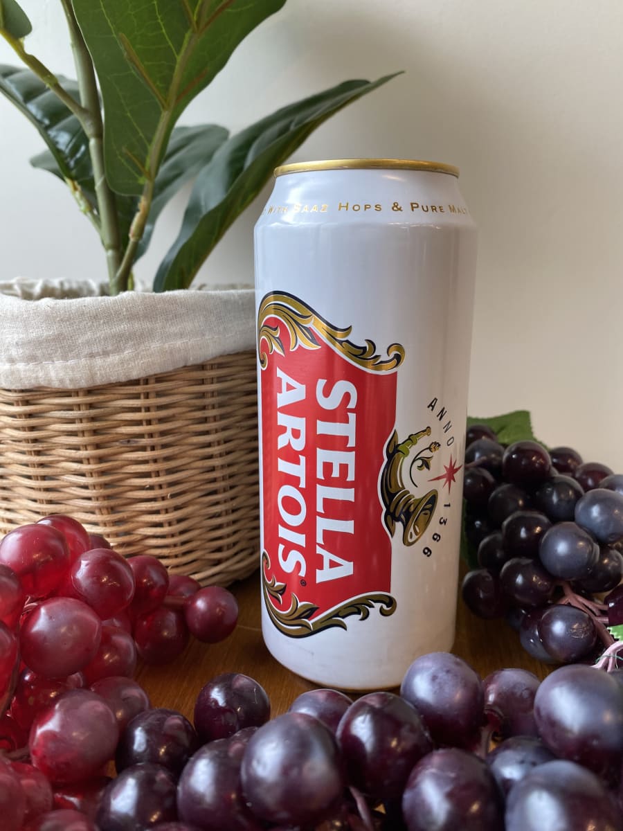 Cerveza Stella Artois lata 473 cc1