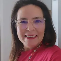 El sello del colegio La Maisonnette destacado por quince exalumnas