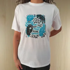 Polera Mis señas no suenan, pero igual enamoran - Blanca - Bicolor