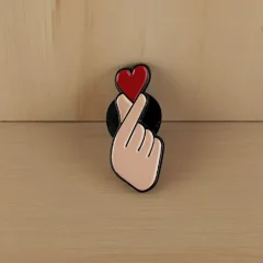 Pin Manos de Corazón