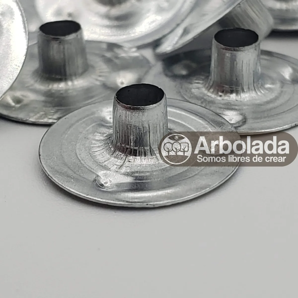 Set de ojalillo (20 unidades) de metal para velas1