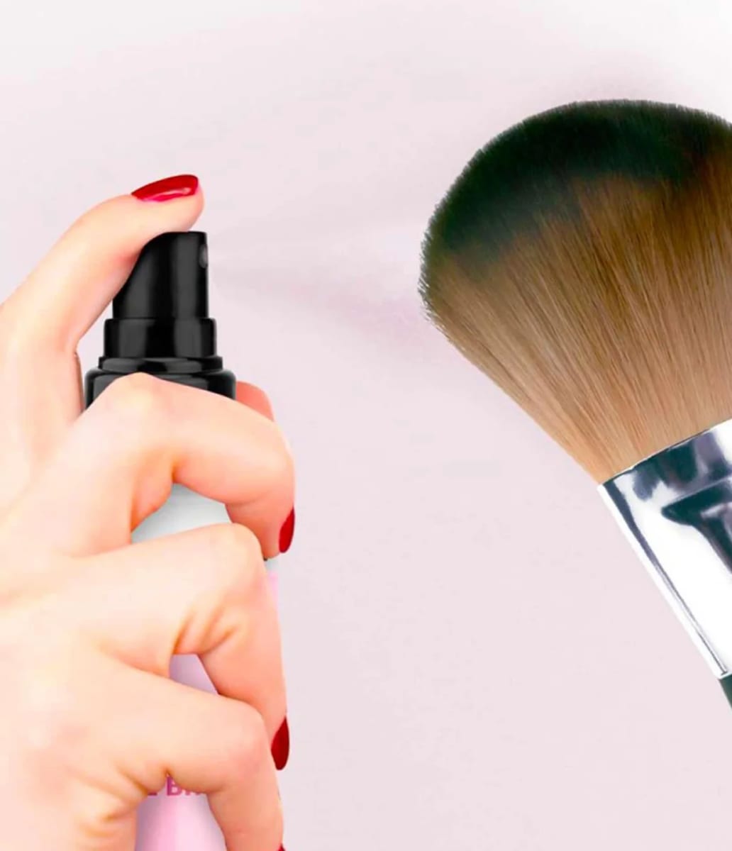 LIMPIADOR PARA MAQUILLAJE Y BROCHAS2