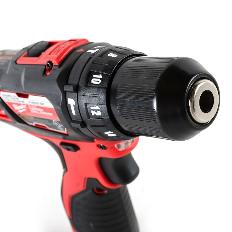 M12 TALADRO PERCUTOR 10MM 2BATE MOD.2408-2593