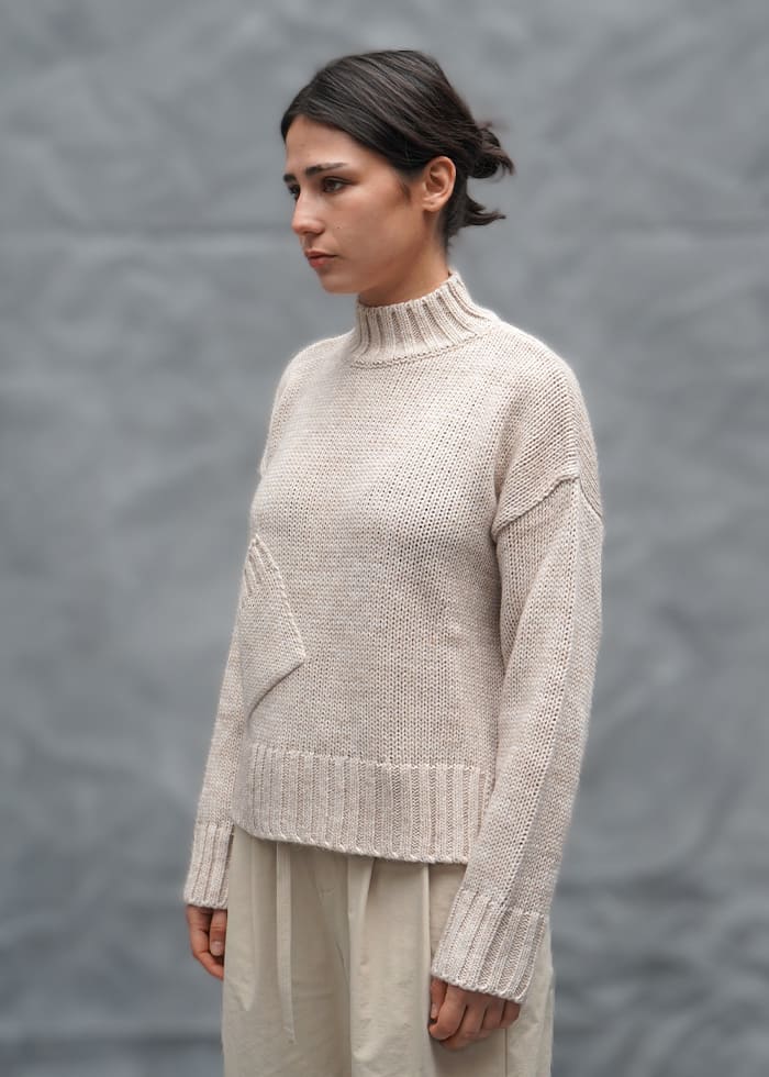 Sweater off white1