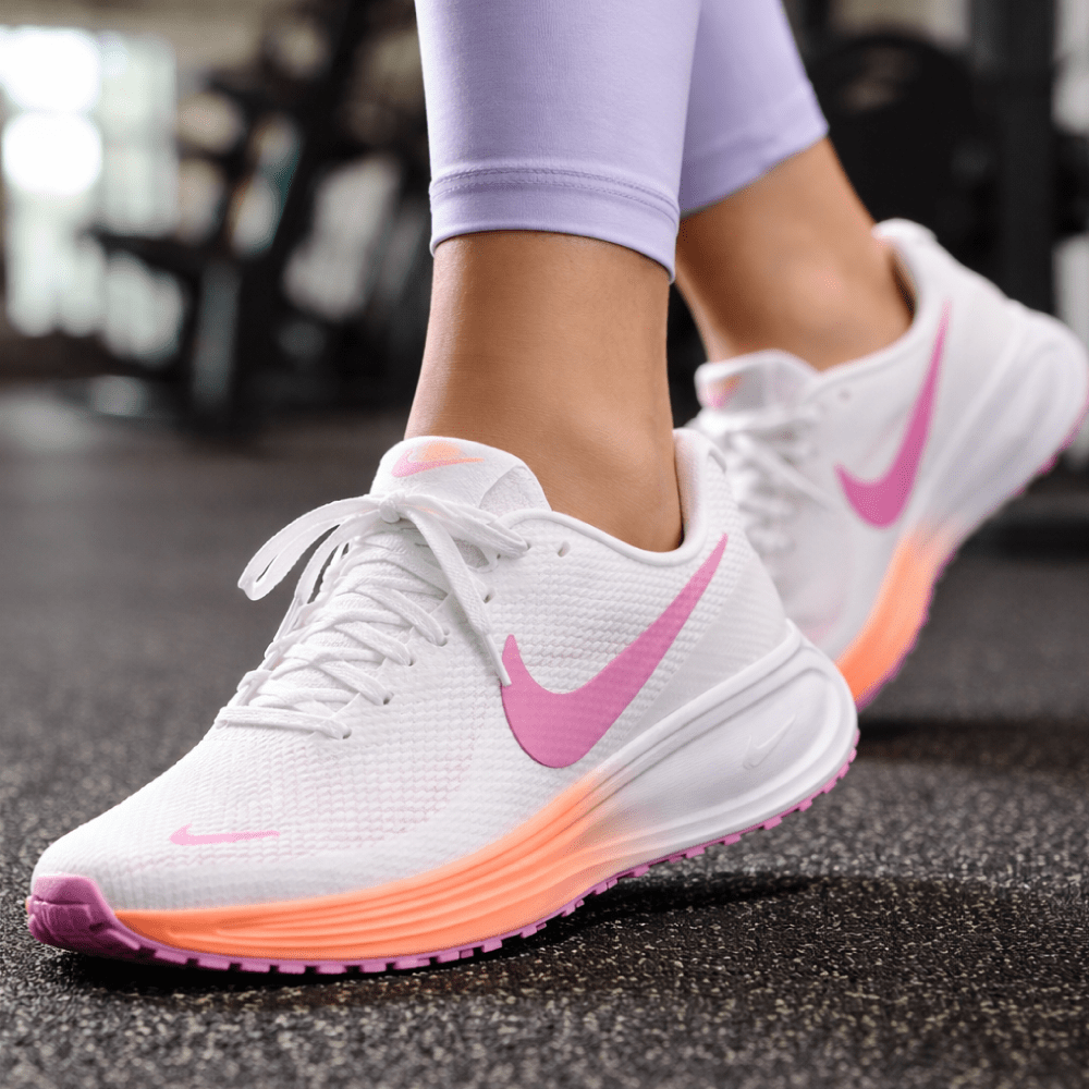 ZAPATILLA NIKE REVOLUTION 8 - HJ8485-1082