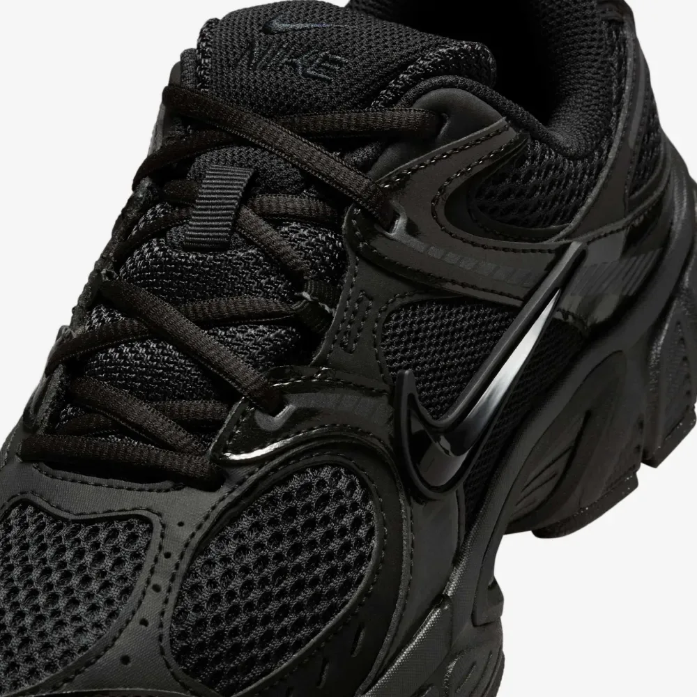 ZAPATILLA NIKE V5 RNR - HQ7901-0018