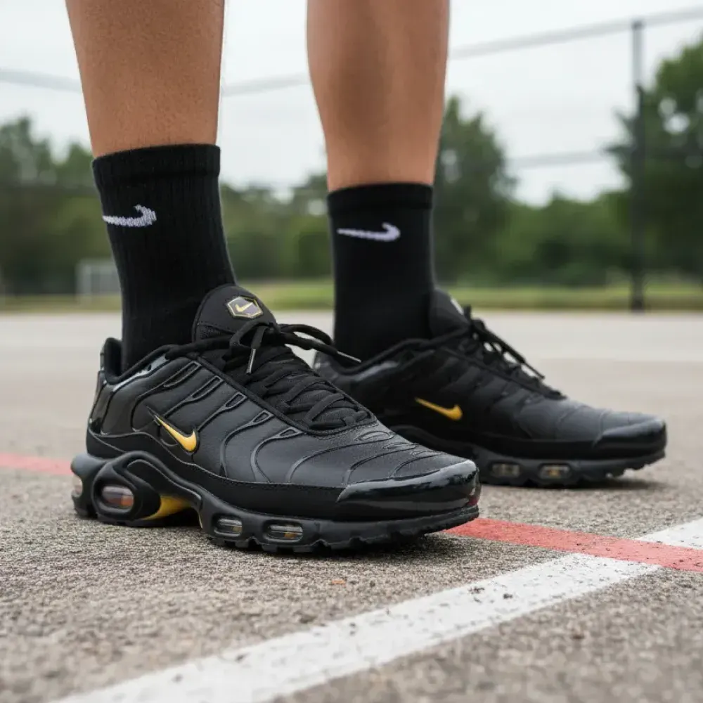 ZAPATILLA NIKE AIR MAX PLUST - IF4390-0016
