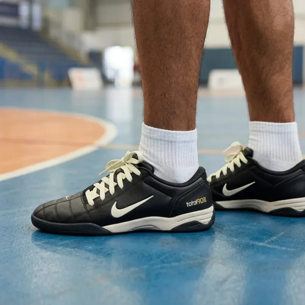 ZAPATILLA NIKE TOTAL 90 - IO2083-0107
