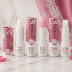 Balsamo labial tipo yara