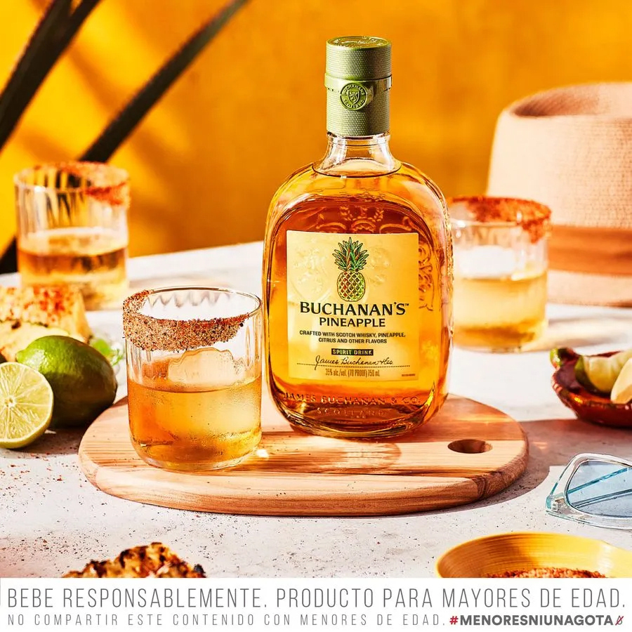 Buchanans Pineapple 35º 750ml2