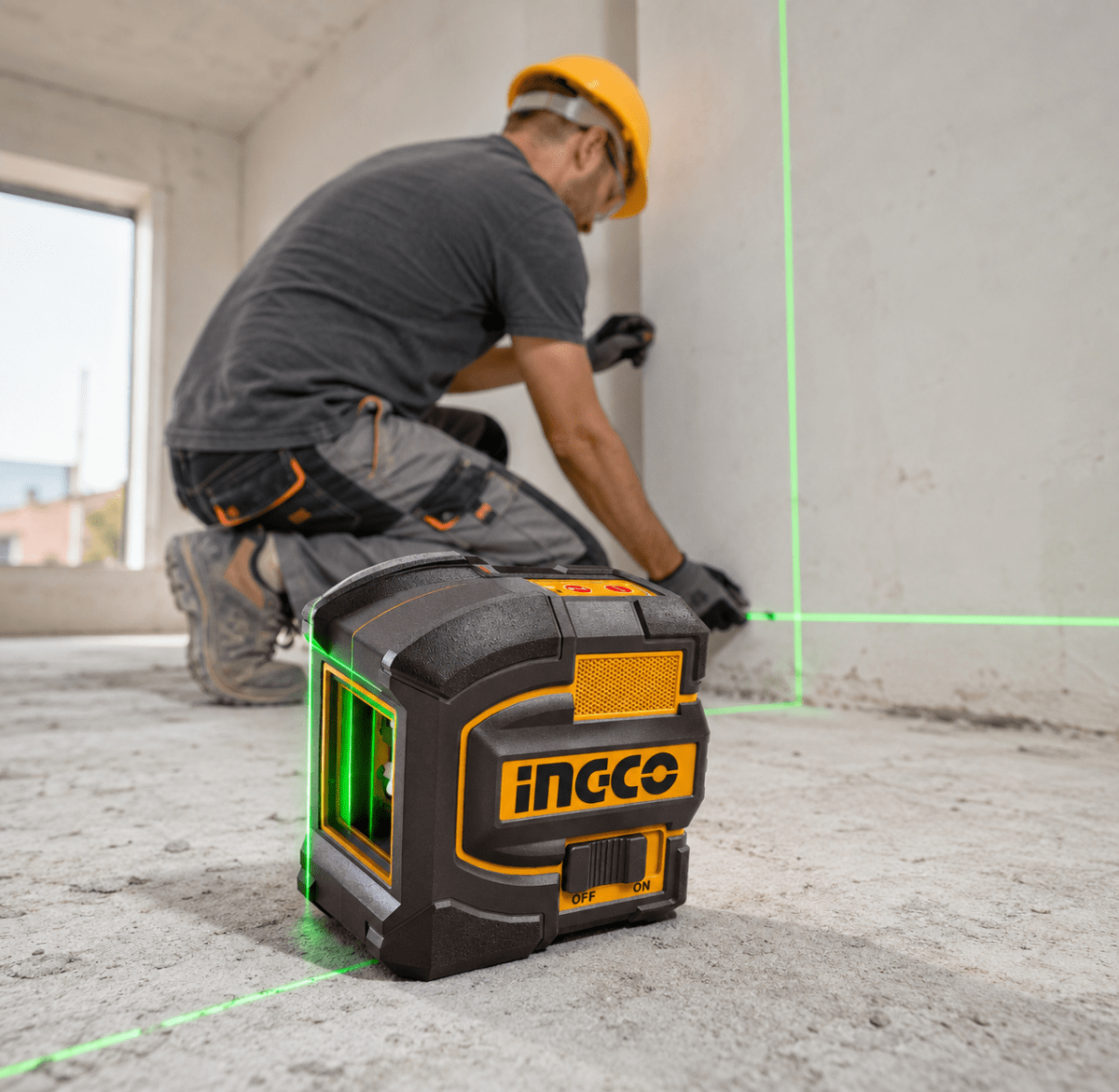 Nivel Láser de Líneas Verdes para Nivelación Profesional HLL156601 INGCO2