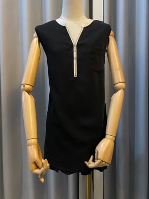 Blusa negra  “timeson”1