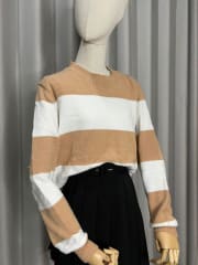 Chompa a rayas beige con blanco
