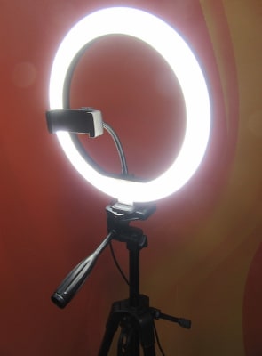 Tripode profesional + Aro de Luz Led 26cm Tripode profesional + Aro de Luz Led 26cm