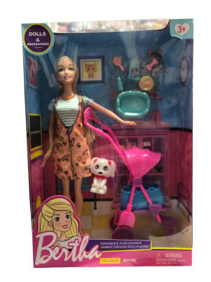Muñeca con mascota y set paseo BERTHA