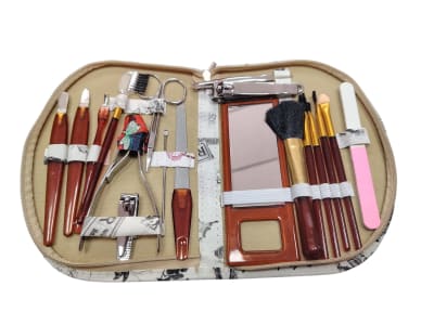 Estuche Manicure  Brochas