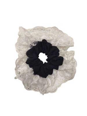 Scrunchies blonda Floreada