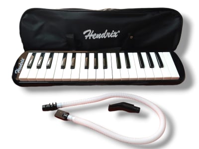 Melodica Hendrix negra
