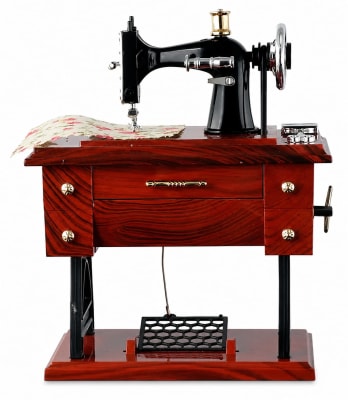 Caja musical maquina de coser1