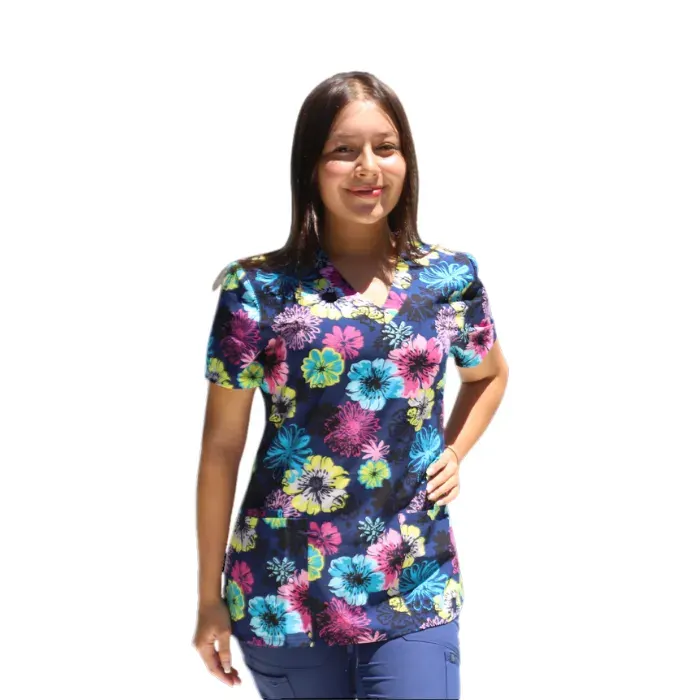 Top clinico estampado Modelo Teresa1