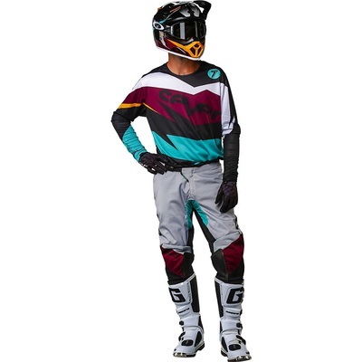 Tenida Annex Ignite Blk/Maroon Tenida Annex Ignite Blk/Maroon