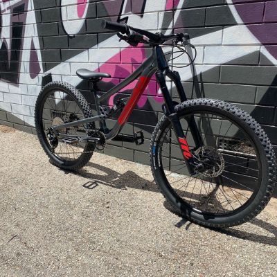 Bicicleta Niño Fluid 4.2 FS Mountain 24 Gris Bicicleta Niño Fluid 4.2 FS Mountain 24 Gris