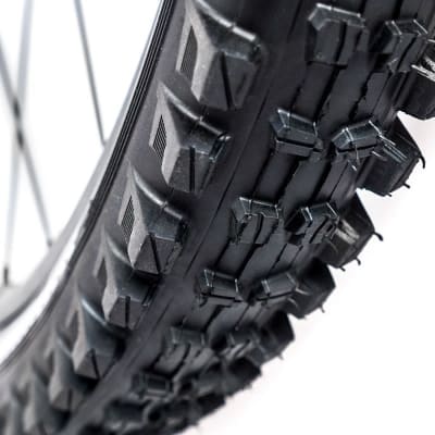 Neumático LG1+ Race Dual Comp 72T 27.5x2.35 Neumático LG1+ Race Dual Comp 72T 27.5x2.35