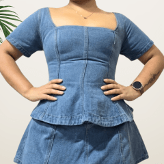 Blusa Denim Peplum con Manga
