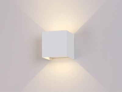 Apliqué Cubo Blanco 6W Bidireccional 3000K Cálida